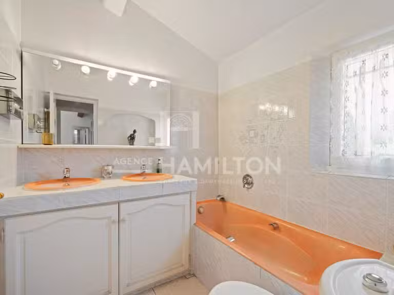 Villa Grasse - 3 chambres - 149m²