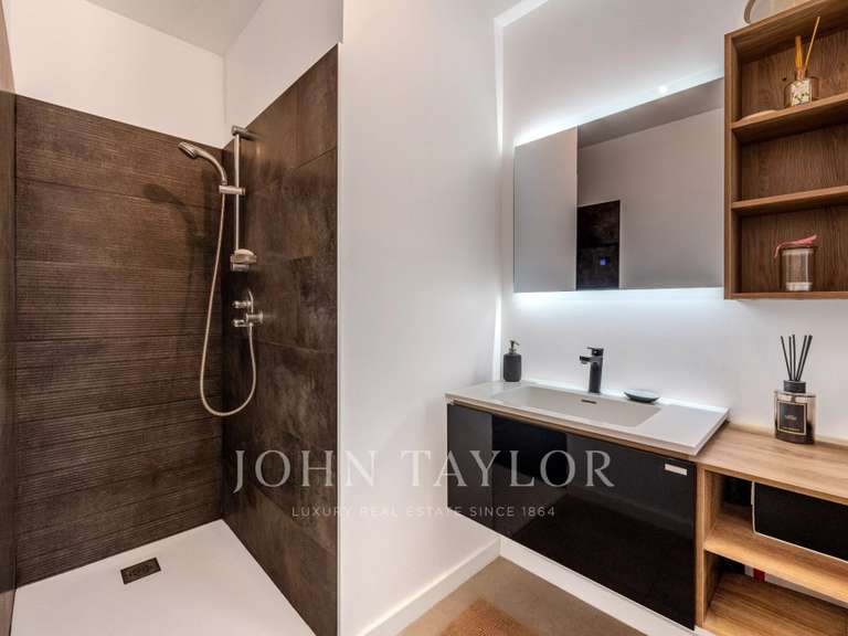 Villa Grasse - 5 chambres - 353m²