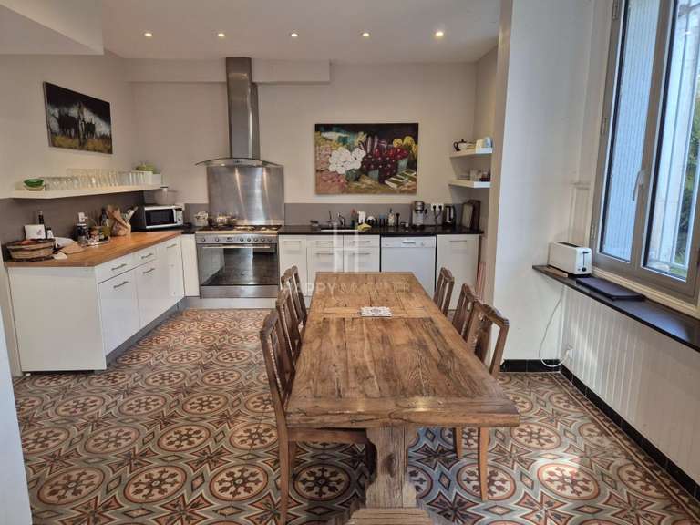 Maison Graveson - 5 chambres - 270m²