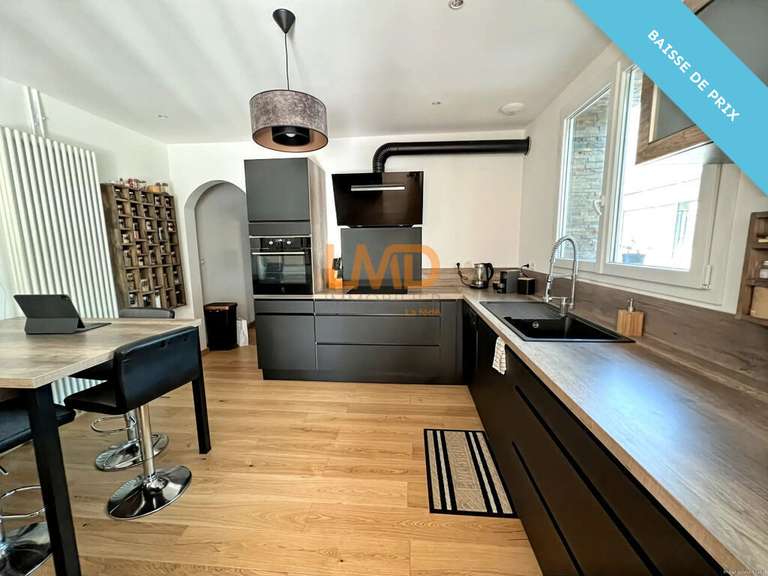 Maison Gréasque - 5 chambres - 224m²