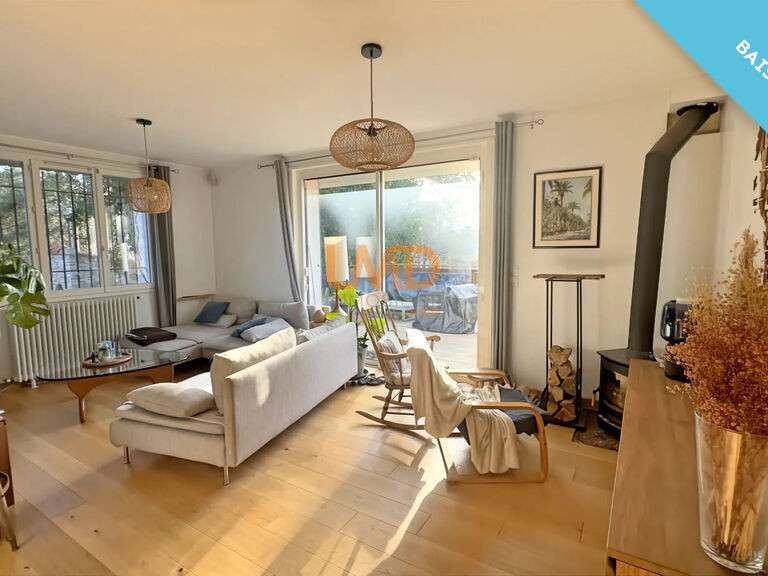 Maison Gréasque - 5 chambres - 224m²