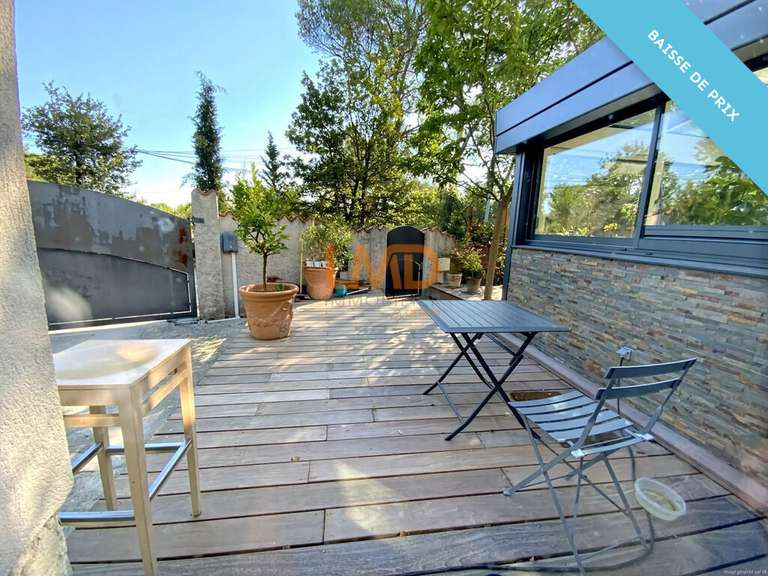 Maison Gréasque - 5 chambres - 224m²