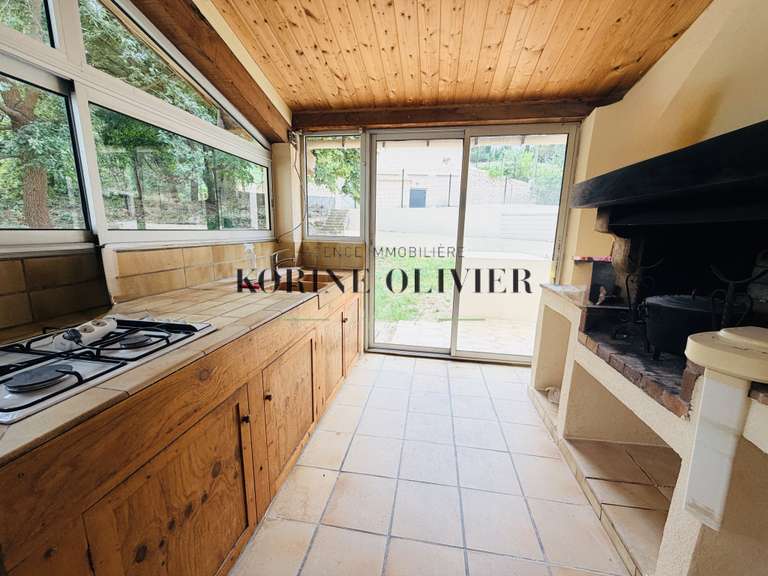 Maison Gréasque - 4 chambres - 155m²