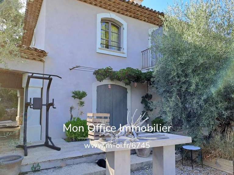 Propriété Gréasque - 5 chambres - 290m²