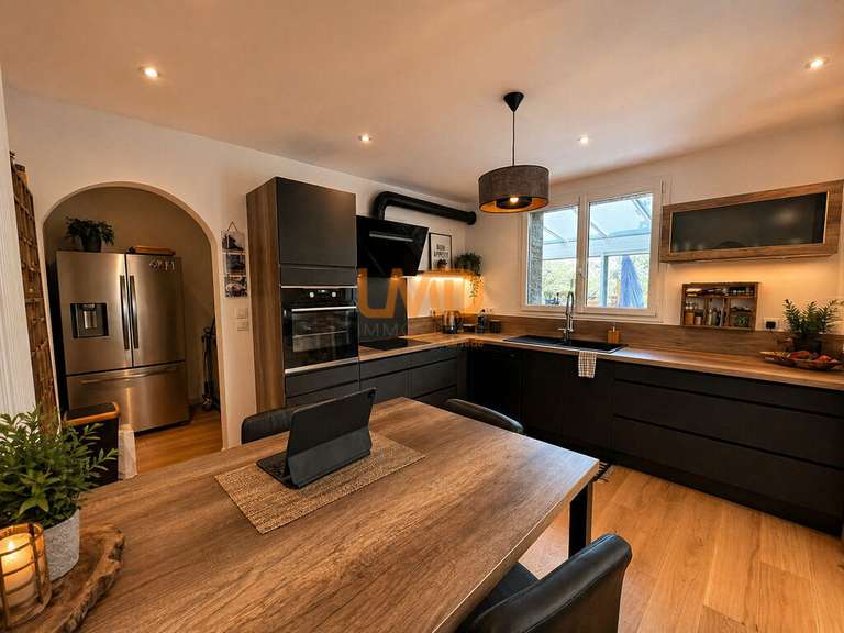 Villa Gréasque - 5 chambres - 230m²