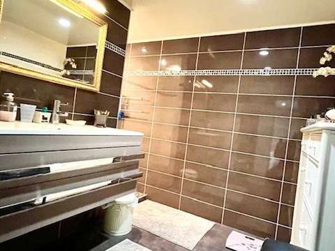 Apartment Grenoble - 3 bedrooms - 195m²