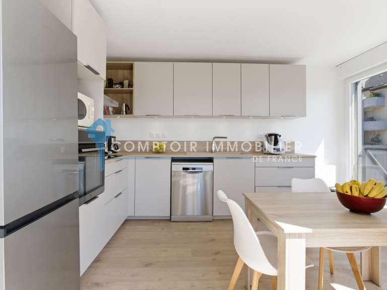Appartement Grenoble - 2 chambres - 110m²