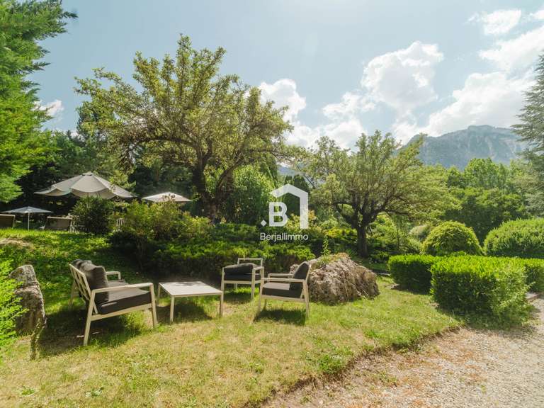 Château Grenoble - 23 chambres - 1100m²