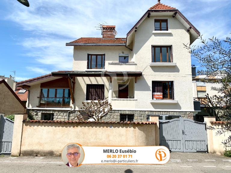 Sale House Grenoble - 4 bedrooms