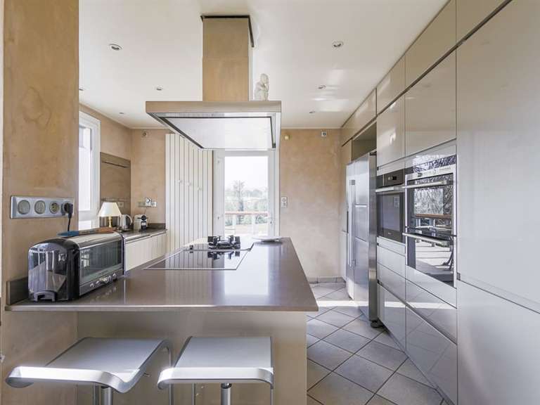 House Grenoble - 7 bedrooms - 316m²