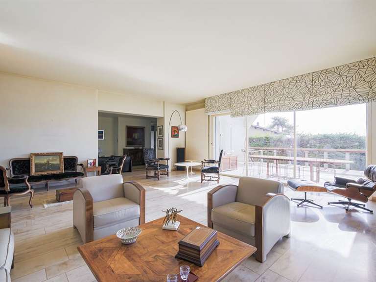 House Grenoble - 7 bedrooms - 316m²