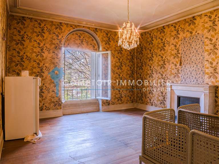 Maison Grenoble - 7 chambres - 241m²