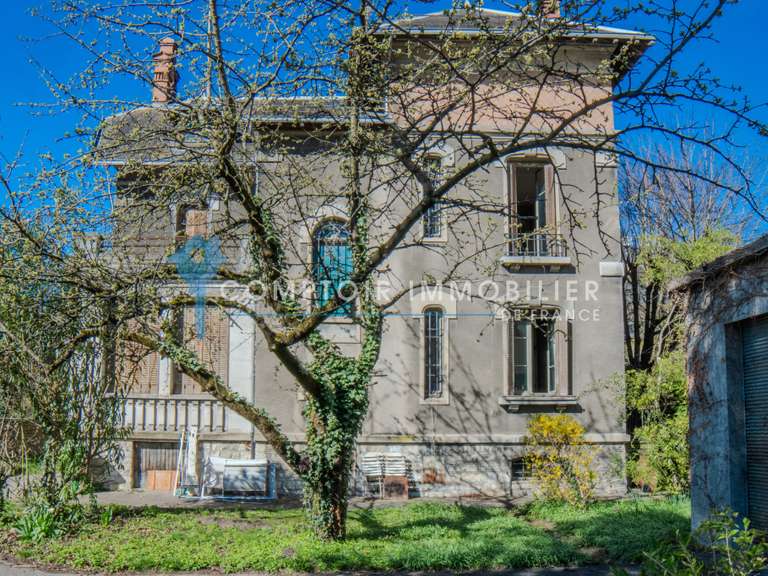Maison Grenoble - 7 chambres - 241m²