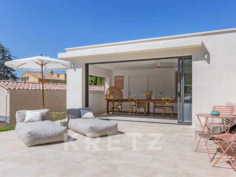 Maison Gréoux-les-Bains - 5 chambres - 210m²