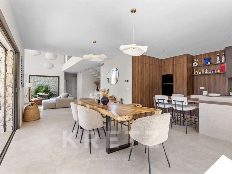 Maison Gréoux-les-Bains - 5 chambres - 210m²