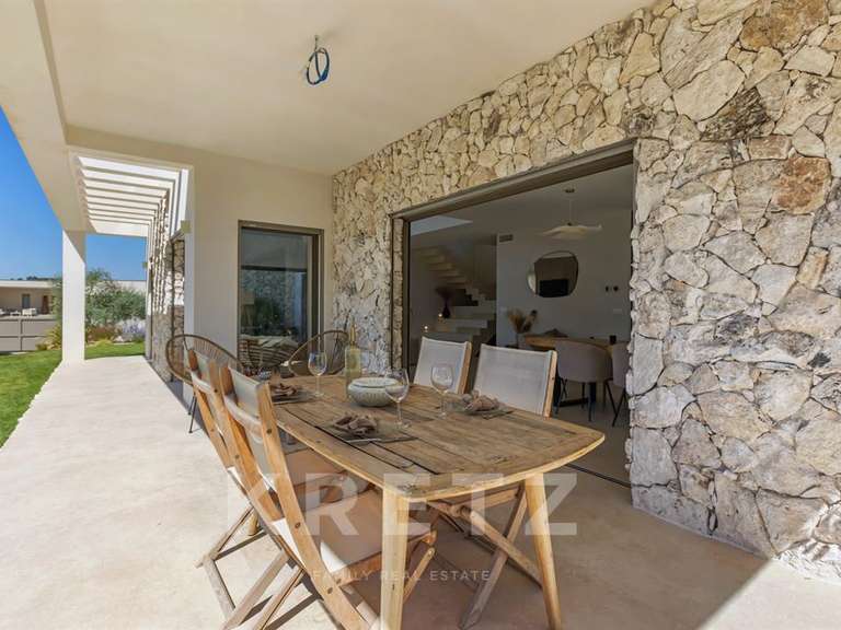 Maison Gréoux-les-Bains - 5 chambres - 210m²