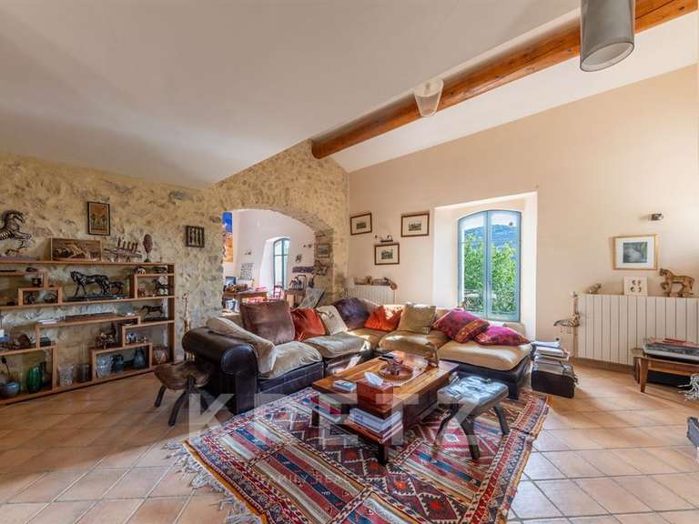 Maison Gréoux-les-Bains - 6 chambres - 700m²