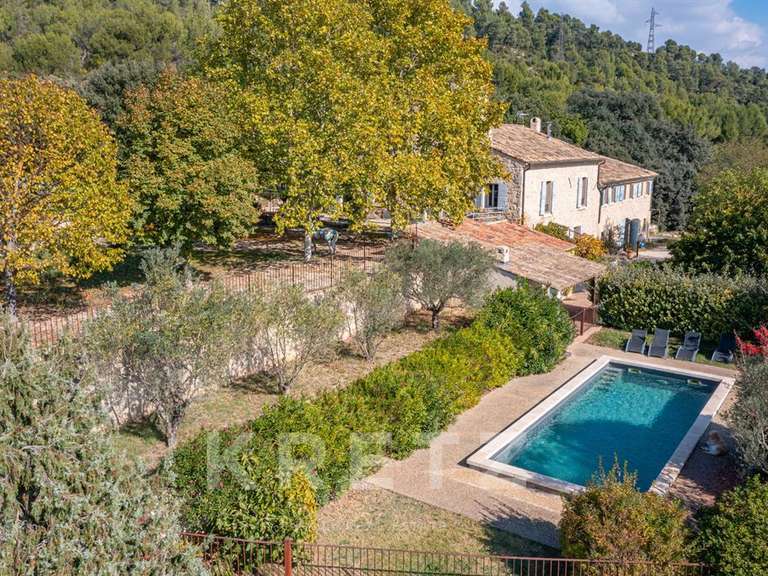 Maison Gréoux-les-Bains - 6 chambres - 700m²