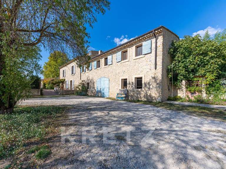 Maison Gréoux-les-Bains - 6 chambres - 700m²
