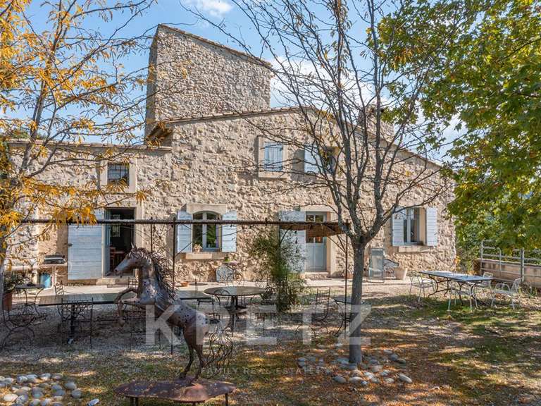 Maison Gréoux-les-Bains - 6 chambres - 700m²