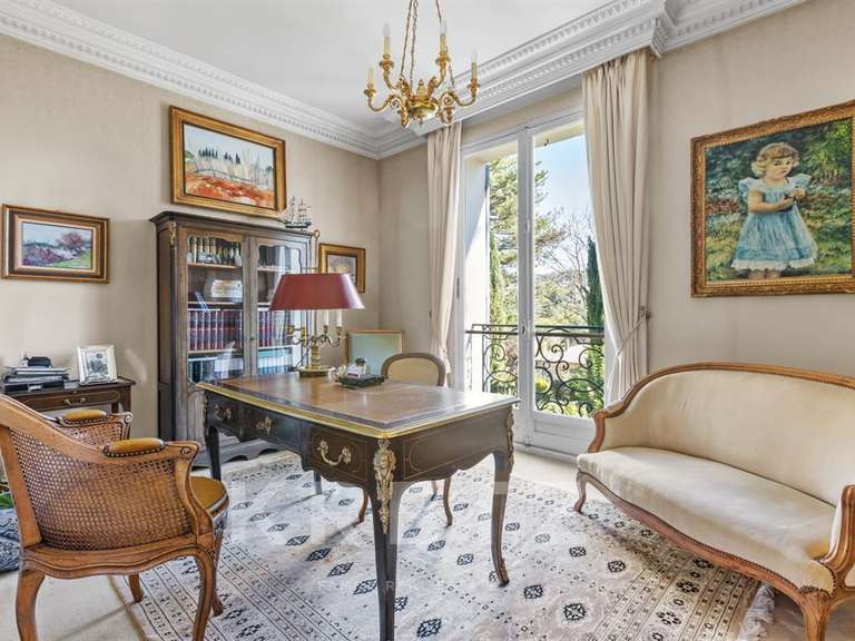 Maison Gréoux-les-Bains - 5 chambres - 255m²