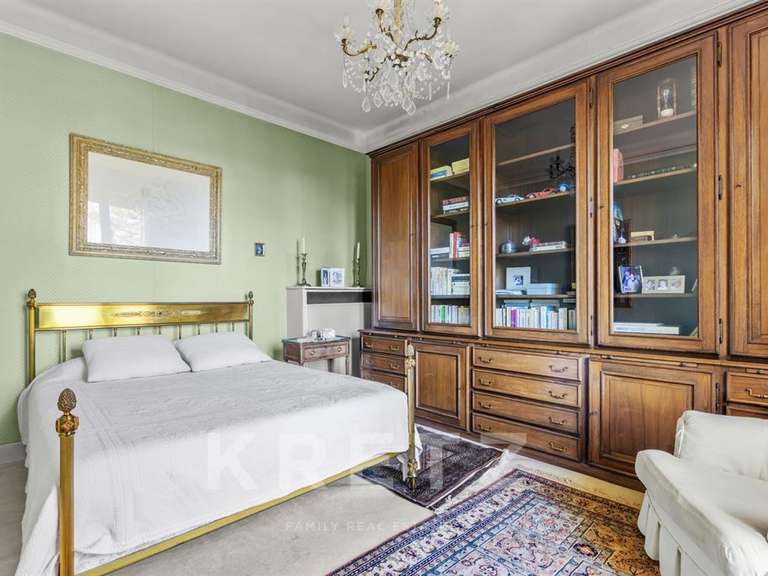 Maison Gréoux-les-Bains - 5 chambres - 255m²