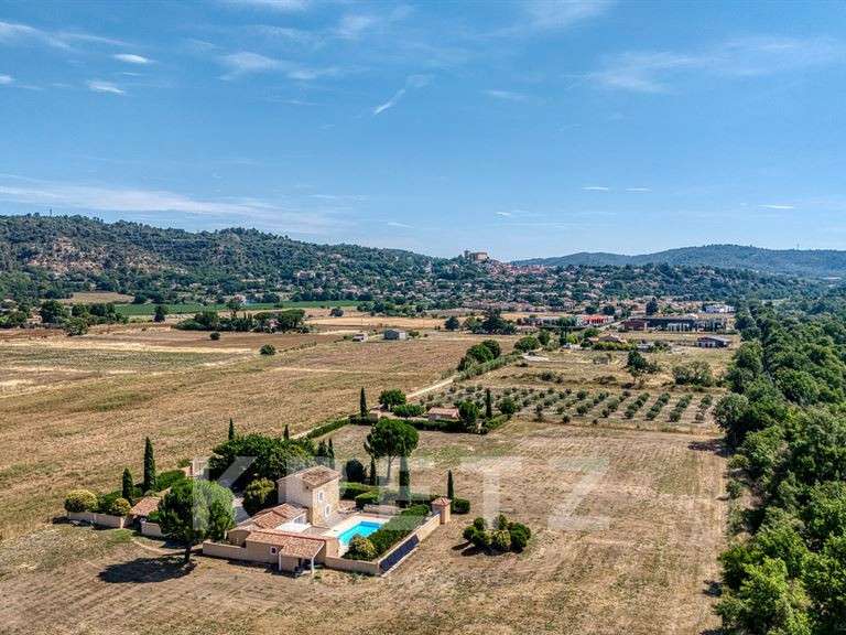 Maison Gréoux-les-Bains - 3 chambres - 200m²