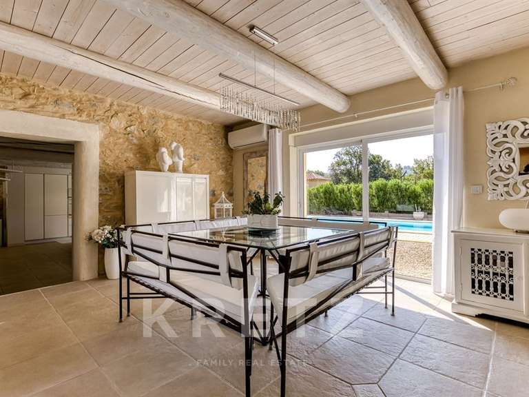 Maison Gréoux-les-Bains - 3 chambres - 200m²