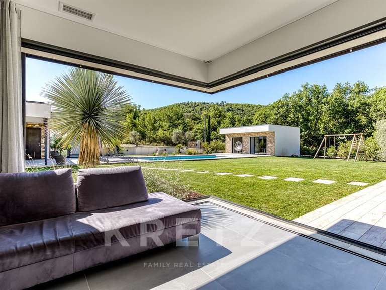Maison Gréoux-les-Bains - 4 chambres - 300m²