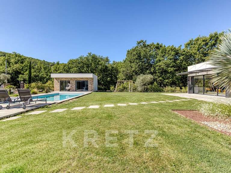 Maison Gréoux-les-Bains - 4 chambres - 300m²
