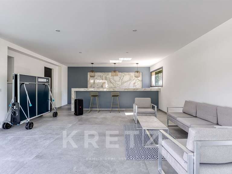 Maison Gréoux-les-Bains - 4 chambres - 300m²