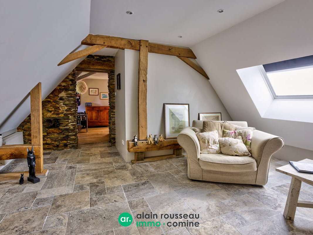 Maison Grez-Neuville