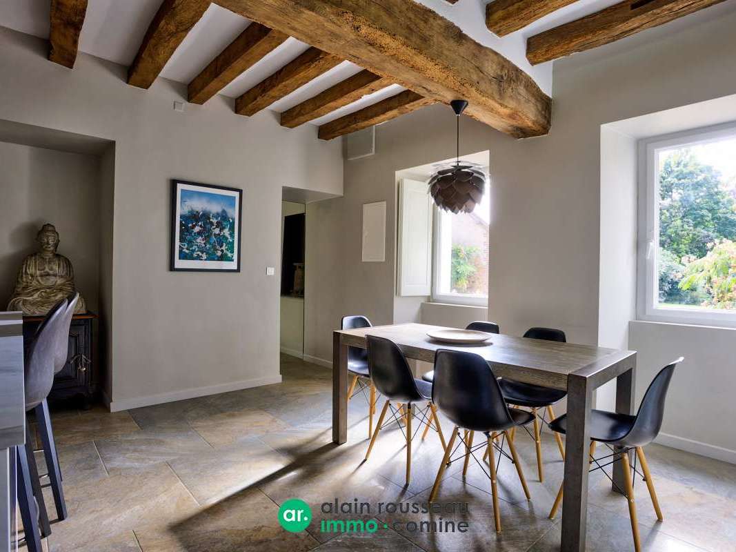 Maison Grez-Neuville