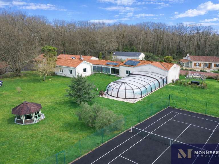 Maison Grézac - 5 chambres - 381m²