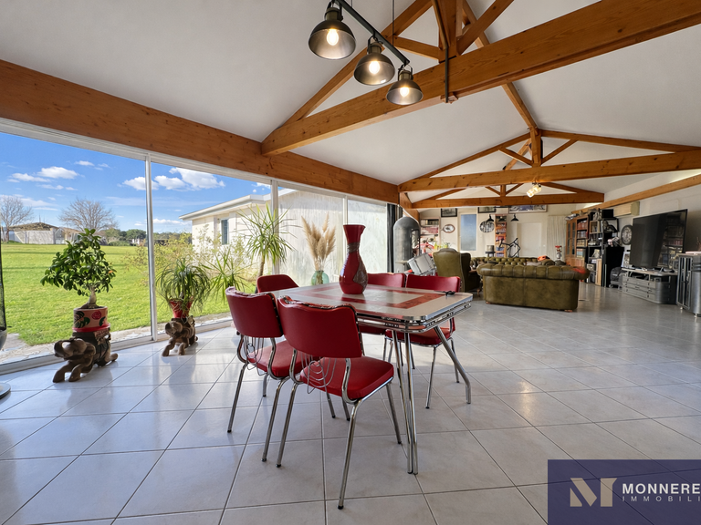 Maison Grézac - 5 chambres - 381m²