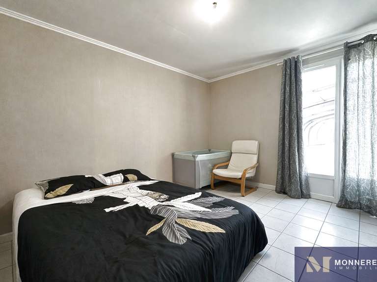 Maison Grézac - 5 chambres - 381m²