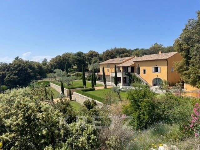 Maison Grignan - 575m²