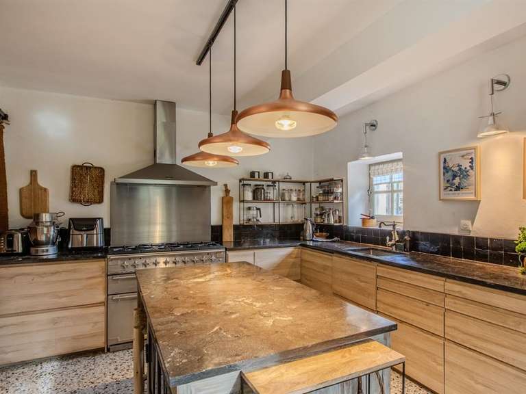 Maison Grignan - 780m²