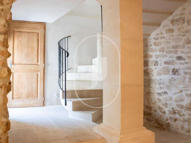 Maison Grignan - 7 chambres - 317m²