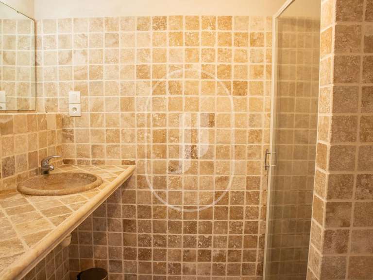 Maison Grignan - 7 chambres - 317m²