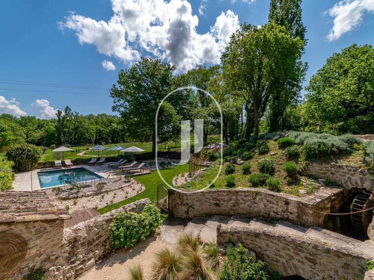 Maison Grignan - 8 chambres - 780m²