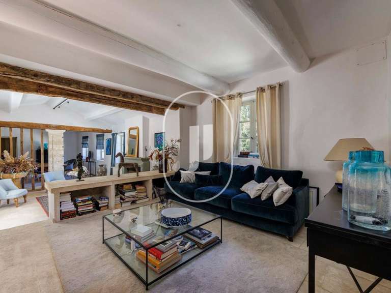 Maison Grignan - 8 chambres - 780m²