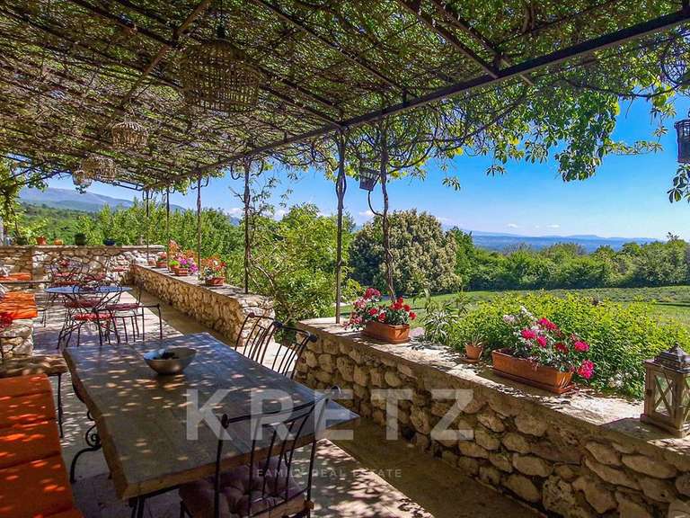Maison Grignan - 8 chambres - 533m²