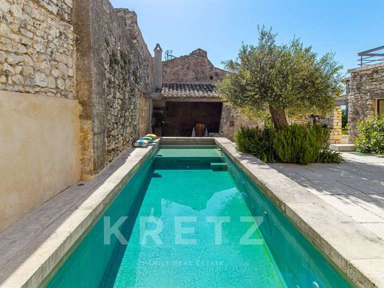 House Grignan - 4 bedrooms - 270m²