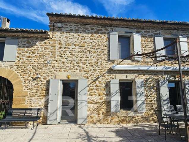 Maison Grignan - 3 chambres - 250m²