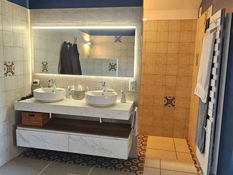 Maison Grignan - 3 chambres - 250m²