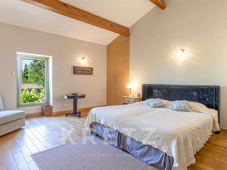 Maison Grignan - 3 chambres - 250m²