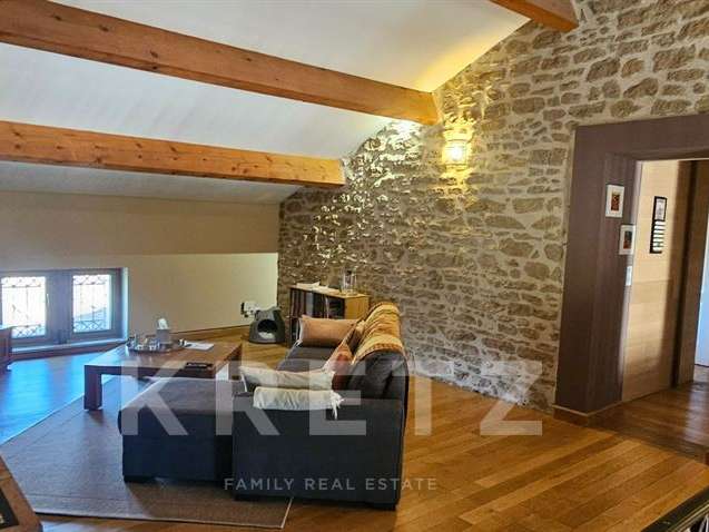 Maison Grignan - 3 chambres - 250m²