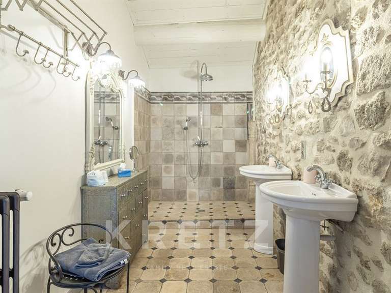 Maison Grignan - 5 chambres - 350m²