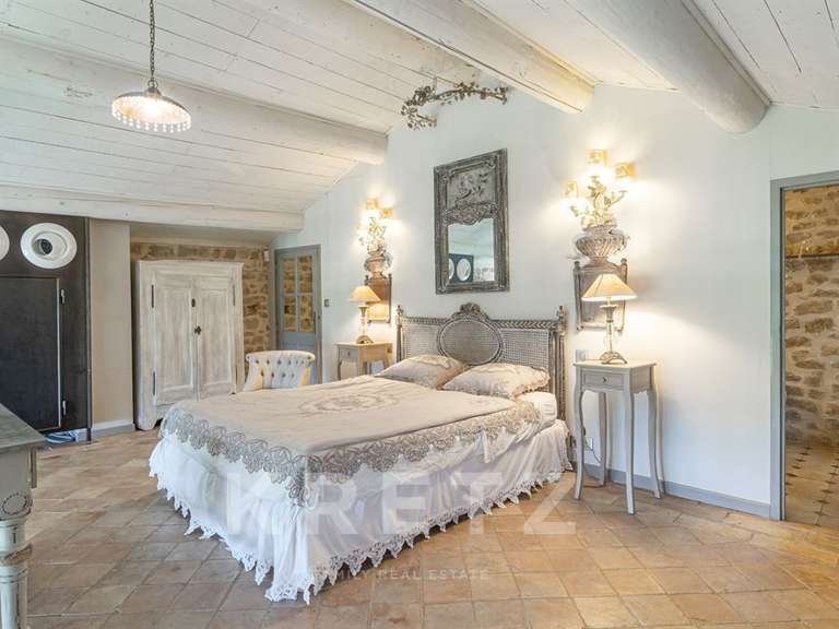 Maison Grignan - 5 chambres - 350m²